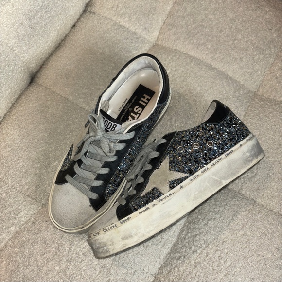 Golden Goose Superstar in Silver Black Glitter Platform Leather Sneakers - Picture 2 of 12